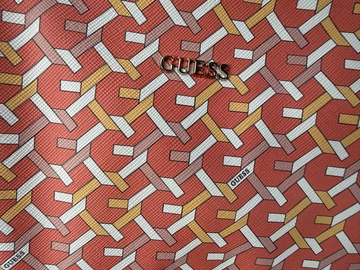 Guess 2 az 1-ben mintás női szett - korall színben