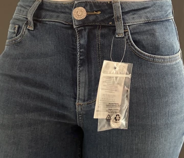 Liu Jo push-up skinny női farmer - W27, L30 - (Bolti ára: 74.250 Ft)