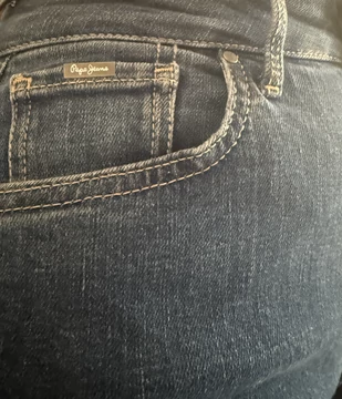 Pepe Jeans egyenes szárú női farmer W:25, L:30 (Bolti ár:39.990 Ft)