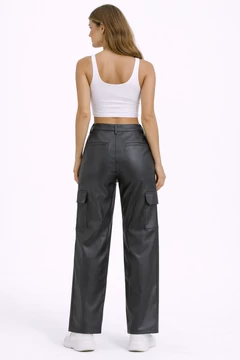 Desigual női műbőr nadrág -M- (Bolti ára: 44.000 Ft)