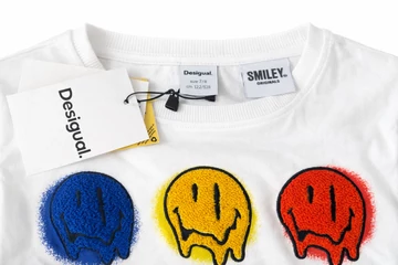 Desigual lány póló - 122/128 - (Bolti ár: 15.200 Ft)