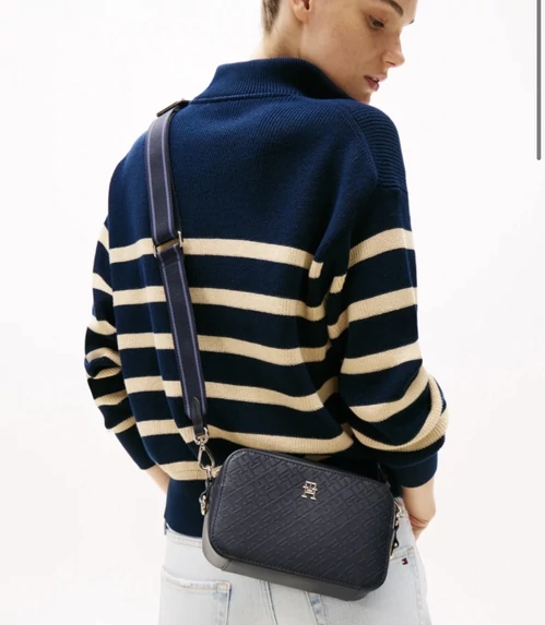 Tommy Hilfiger TH Distinct Monogram Camera Bag