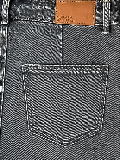 Vero Moda szürke farmerszoknya hasítékkal -M