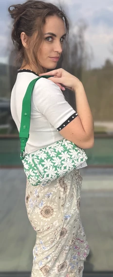 Desigual zöld-fehér mintás crossbody táska