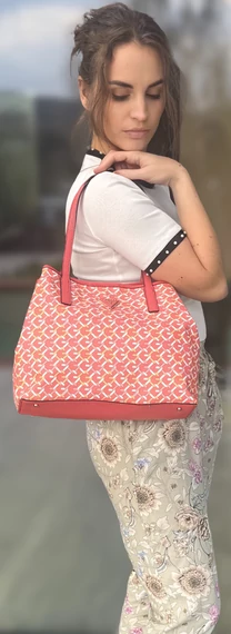 Guess 2 az 1-ben mintás női szett - korall színben