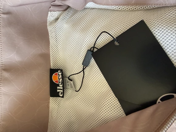 Ellesse női sportos átmeneti kabát M-es Bolti ár: 27.990 Ft