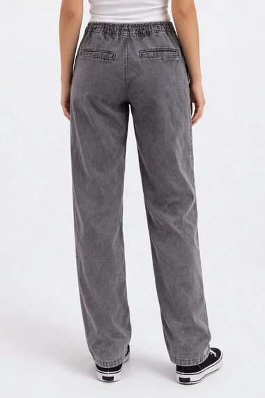 Volcom női nadrág - S - (Bolti ára: 28.500 Ft)