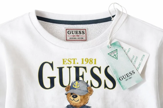 Guess macis fiú pulóver - 8 y - ( Bolti ár: 16.000 Ft)