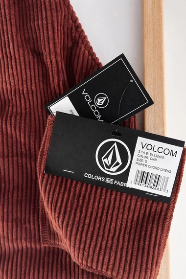 Volcom kantáros kislány szoknya - 4/6 y - (Bolti ár: 29.900 Ft)